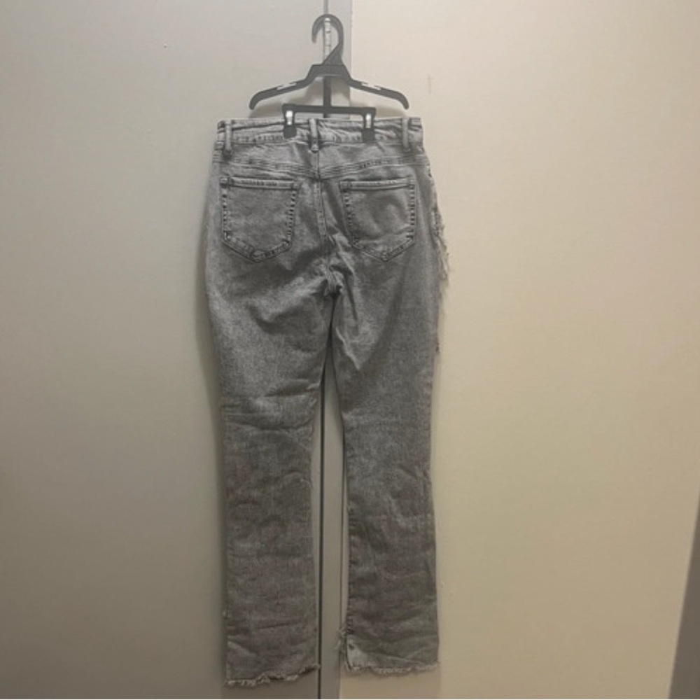 Red Fox Distressed Gray Women Jeans - Picture 3 of 4